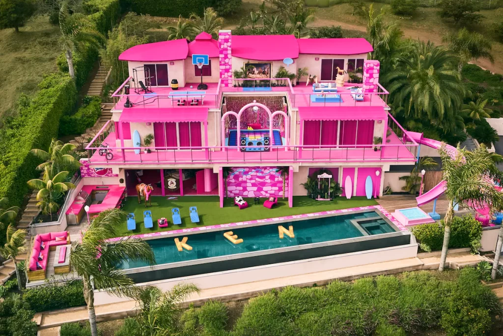 barbie's dream house